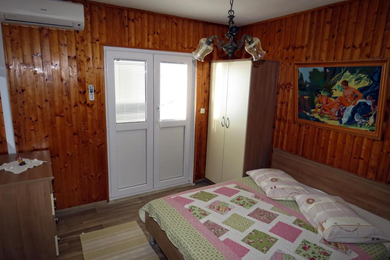 Apartments By The Sea Drasnice, Makarska - 5265 Dış mekan fotoğraf